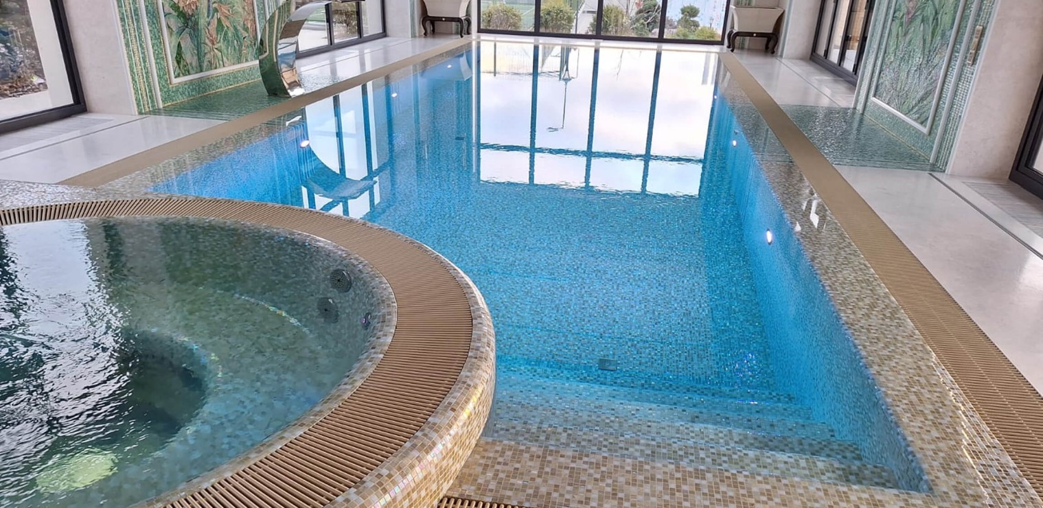 Переливной бассейн с джакузи Челябинская область